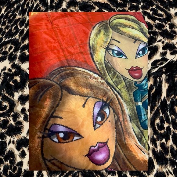 ✧ y2k campfire bratz sleeping bag ✧ - Picture 2 of 3